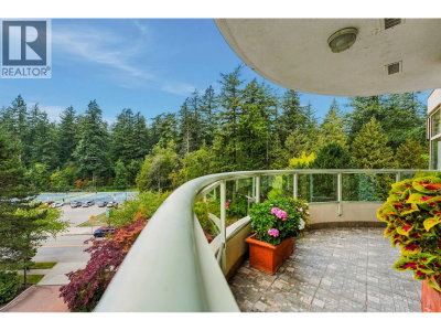 6188 PATTERSON Avenue | Burnaby British Columbia | Slide Image Six