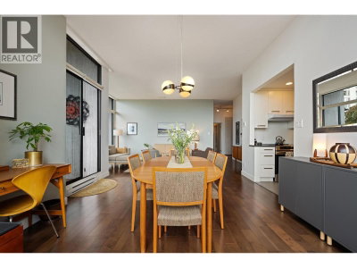 1420 DUCHESS Avenue | West Vancouver British Columbia | Slide Image Fourteen