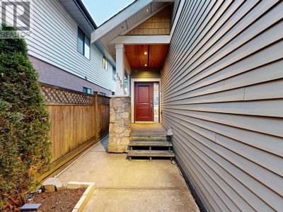 1338 23RD Avenue | Vancouver British Columbia | Slide Image Twenty-four