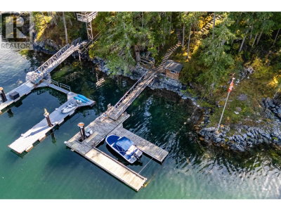 5393 SANS SOUCI Road | Halfmoon Bay British Columbia | Slide Image Twenty-six