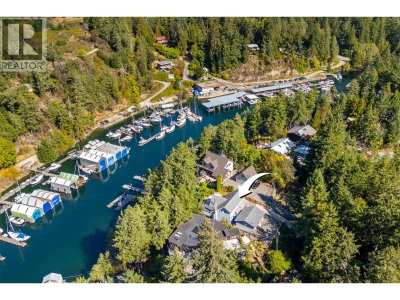 5393 SANS SOUCI Road | Halfmoon Bay British Columbia | Slide Image Twenty-nine