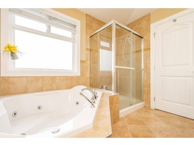 16492 104A Avenue | Surrey British Columbia | Slide Image Nineteen