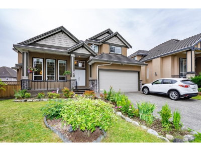 16492 104A Avenue | Surrey British Columbia | Slide Image Two