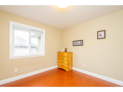 16492 104A Avenue | Surrey British Columbia | Slide Image Twenty-three