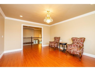 16492 104A Avenue | Surrey British Columbia | Slide Image Twenty-eight