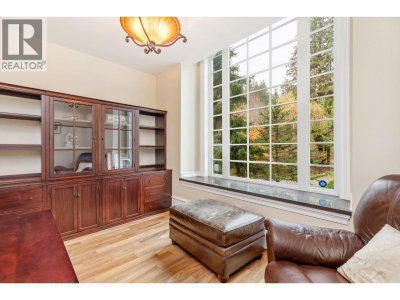 320 FORESTVIEW Lane | Anmore British Columbia | Slide Image Thirteen