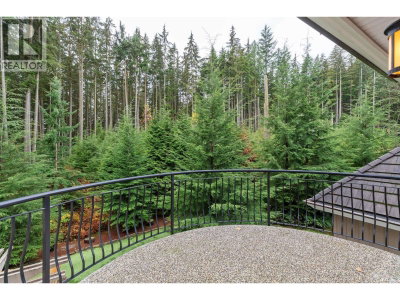 320 FORESTVIEW Lane | Anmore British Columbia | Slide Image Nineteen