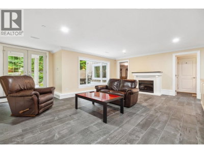 320 FORESTVIEW Lane | Anmore British Columbia | Slide Image Twenty-five