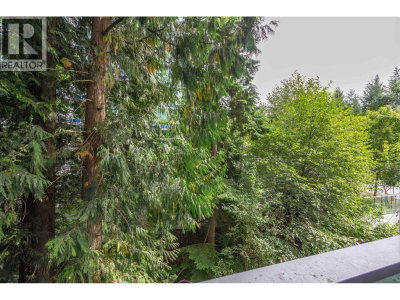 8940 UNIVERSITY Crescent | Burnaby British Columbia | Slide Image Sixteen