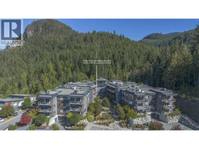 41328 SKYRIDGE Place | Squamish British Columbia | Slide Image Nineteen