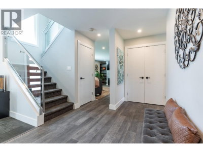 5365 MAPLE Crescent | Delta British Columbia | Slide Image Seven