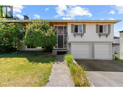1594 ELINOR Crescent | Port Coquitlam British Columbia | Slide Image Two