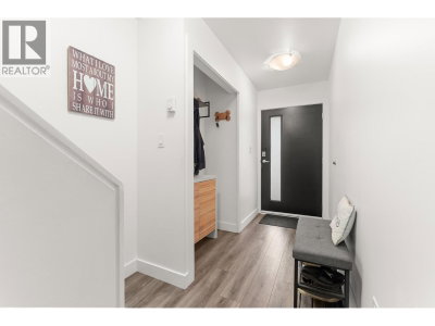 4816 TURNBUCKLE Wynd | Delta British Columbia | Slide Image Three