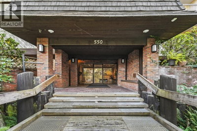 550 6TH Avenue | Vancouver British Columbia | Slide Image One