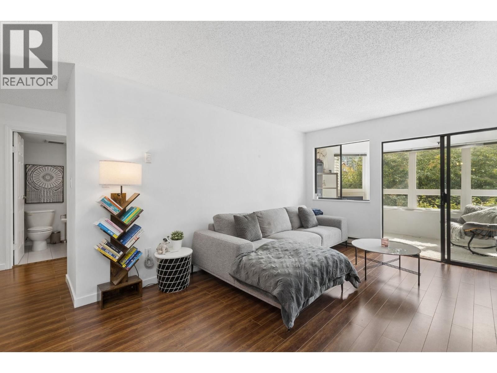 1155 ROSS RD, North Vancouver, British Columbia V7K 1C6