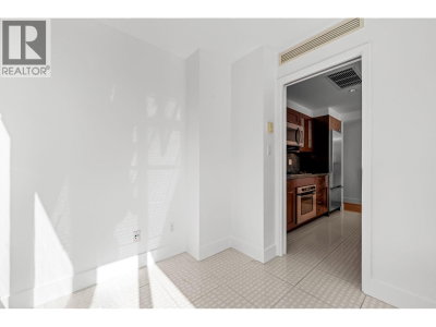 590 NICOLA Street | Vancouver British Columbia | Slide Image Fourteen