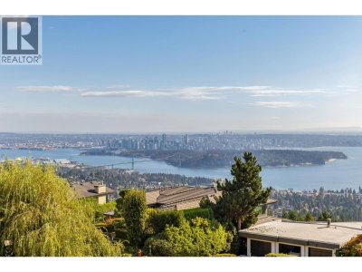 1471 BRAMWELL Road | West Vancouver British Columbia | Slide Image Thirty-four
