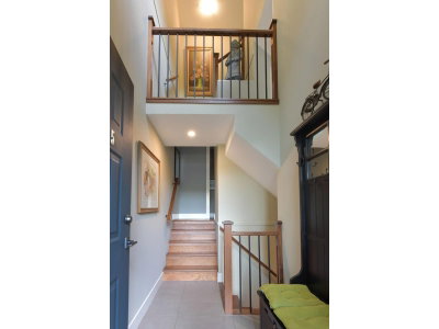 15415 RUSSELL Avenue | White Rock British Columbia | Slide Image Three