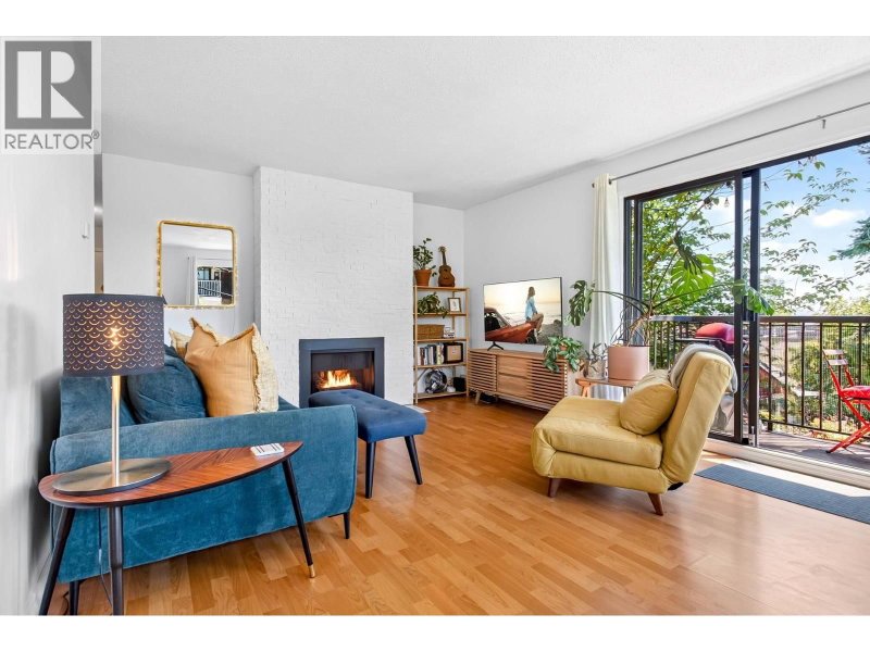 338 WARD Street New Westminster British Columbia, V3L 3N8 - 1 Bedroom Condo For Sale