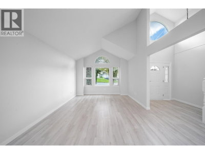 12344 234 Street | Maple Ridge British Columbia | Slide Image Three