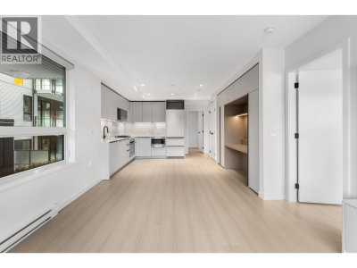 2015 ST. JOHNS Street | Port Moody British Columbia | Slide Image Thirteen