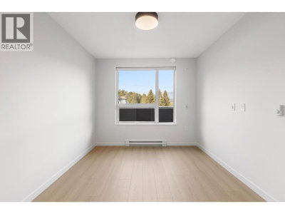 2015 ST. JOHNS Street | Port Moody British Columbia | Slide Image Seventeen