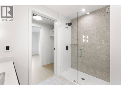 2015 ST. JOHNS Street | Port Moody British Columbia | Slide Image Twenty-two