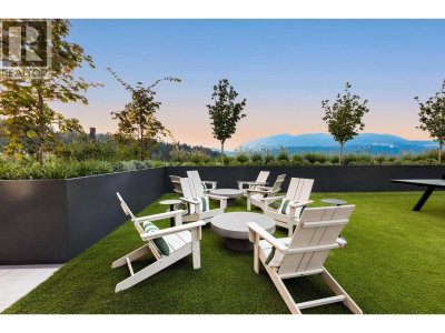 2015 ST. JOHNS Street | Port Moody British Columbia | Slide Image Forty