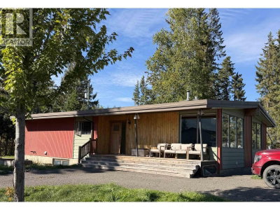 1637 QUEEN Street | Smithers British Columbia | Slide Image One