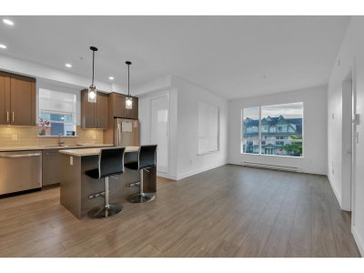 18811 72 Avenue | Surrey British Columbia | Slide Image Five