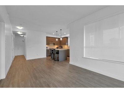 18811 72 Avenue | Surrey British Columbia | Slide Image Eight
