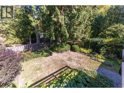 4482 COVE CLIFF Road | North Vancouver British Columbia | Slide Image Seven