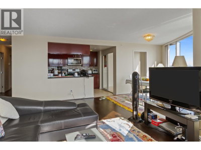 1033 MARINASIDE Crescent | Vancouver British Columbia | Slide Image Eight