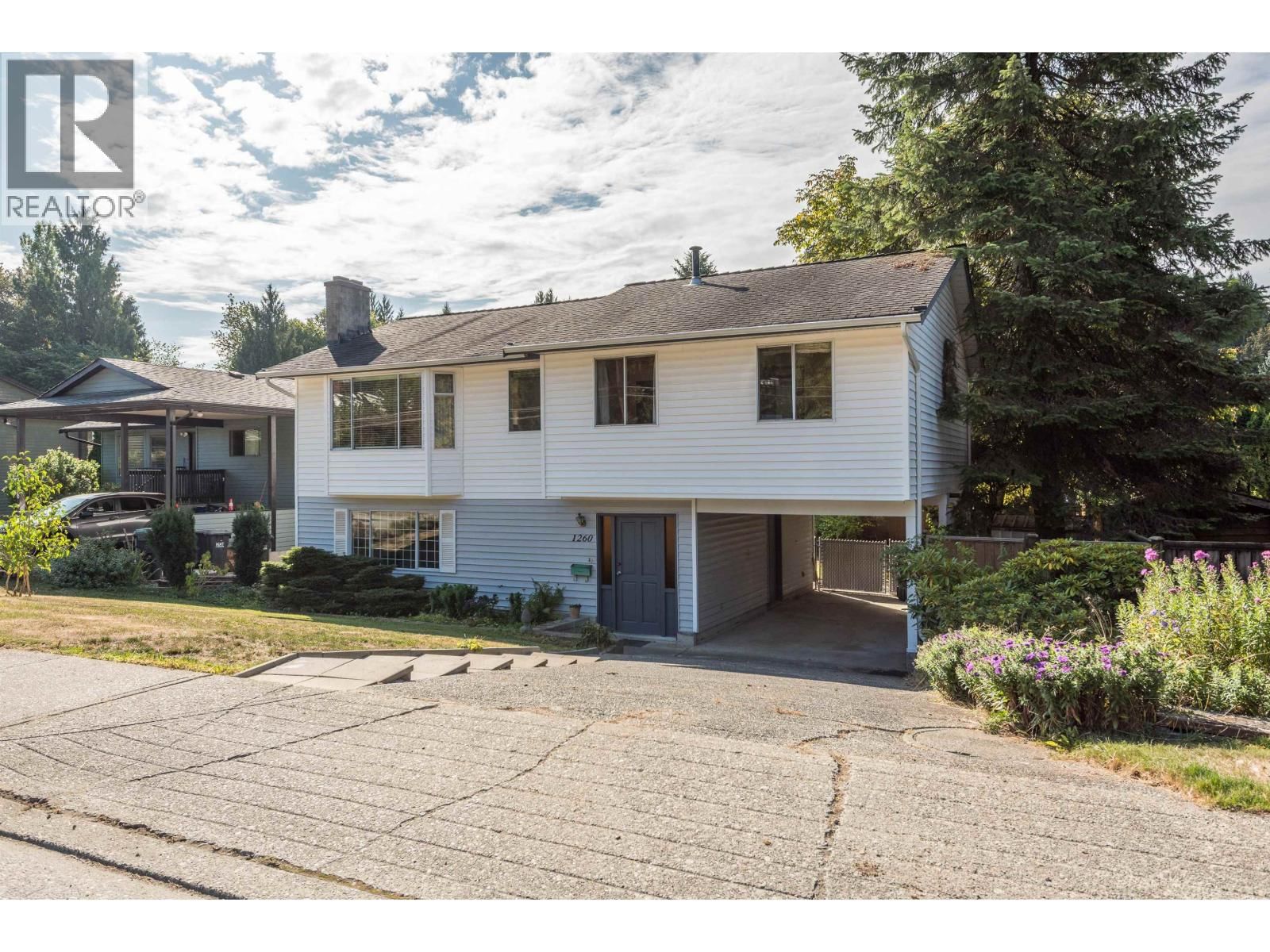 1260 VICTORIA Drive, Port Coquitlam, British Columbia V3B 2T9