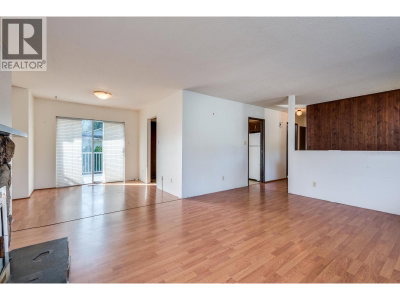 1260 VICTORIA Drive | Port Coquitlam British Columbia | Slide Image Fifteen