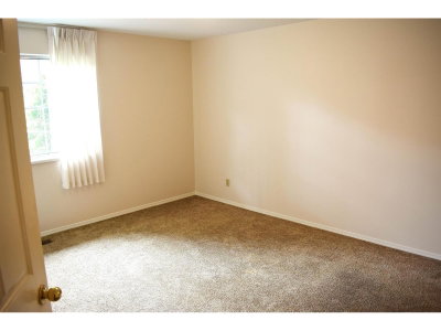 32659 GEORGE FERGUSON, ABBOTSFORD, BC Way | Abbotsford British Columbia | Slide Image Thirteen