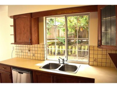 32659 GEORGE FERGUSON, ABBOTSFORD, BC Way | Abbotsford British Columbia | Slide Image Four