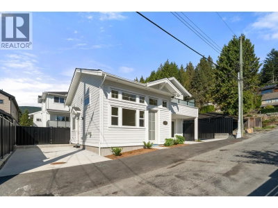 361 22ND Street | North Vancouver British Columbia | Slide Image Thirty-three