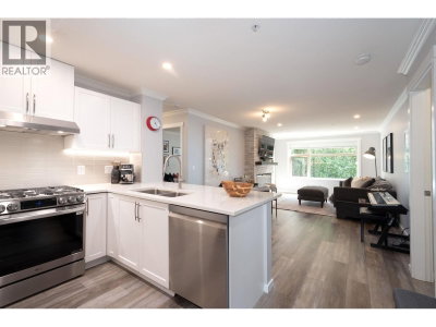 300 KLAHANIE Drive | Port Moody British Columbia | Slide Image Seventeen