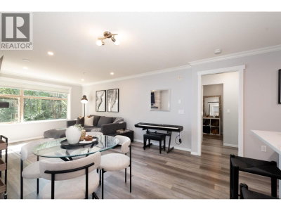 300 KLAHANIE Drive | Port Moody British Columbia | Slide Image Nine