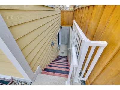 12955 15A Avenue | Surrey British Columbia | Slide Image Eighteen