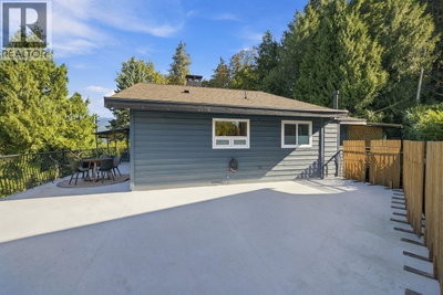 330 GAMMA Avenue | Burnaby British Columbia | Slide Image Thirteen