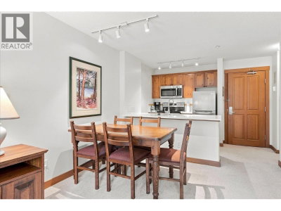 4660 BLACKCOMB Way | Whistler British Columbia | Slide Image Nine