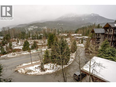 2020 LONDON Lane | Whistler British Columbia | Slide Image Fourteen