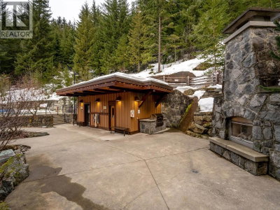 2020 LONDON Lane | Whistler British Columbia | Slide Image Twenty-one