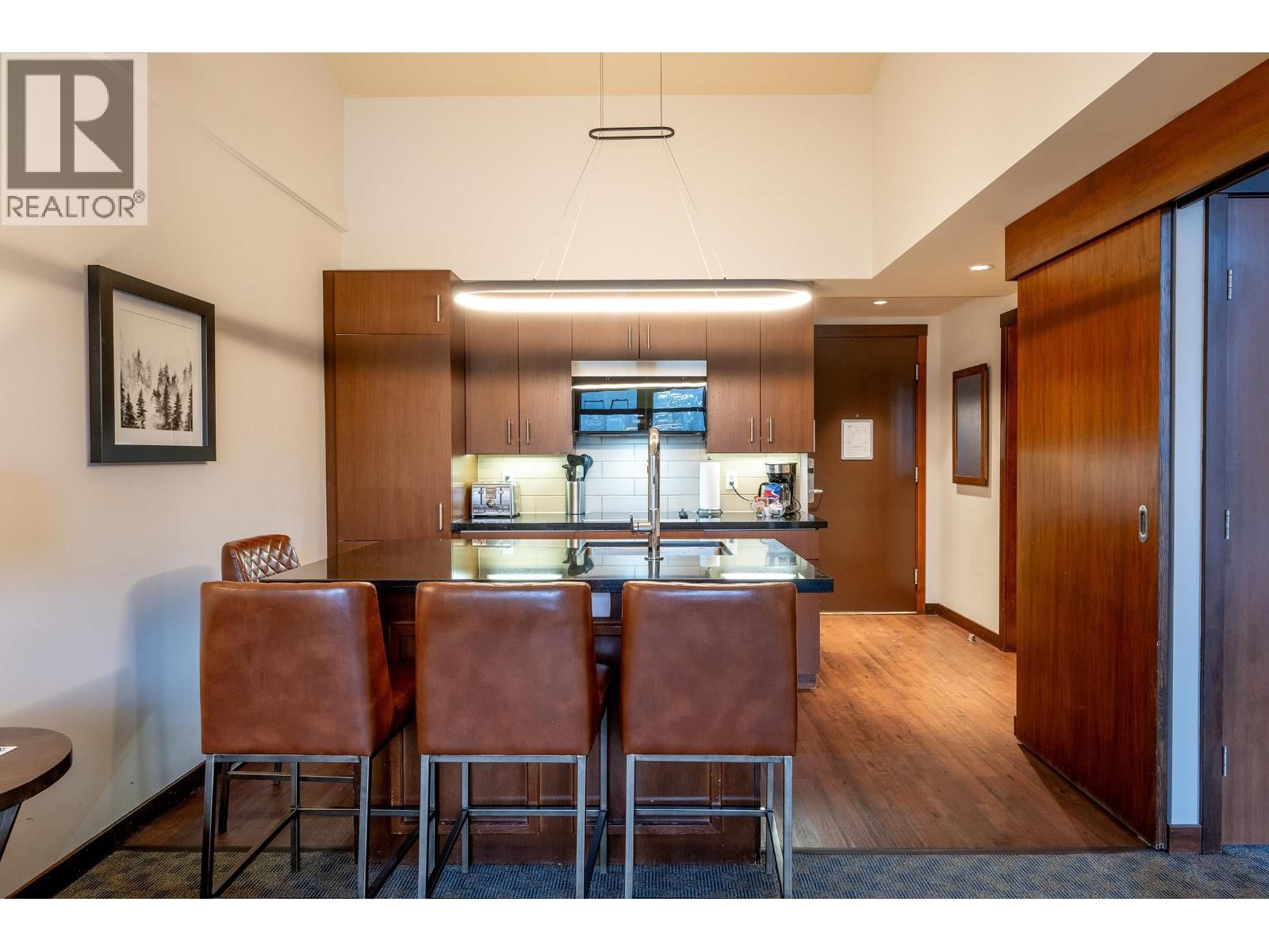 414A 2020 LONDON Lane property photo
