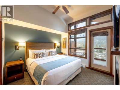 2020 LONDON Lane | Whistler British Columbia | Slide Image Eight