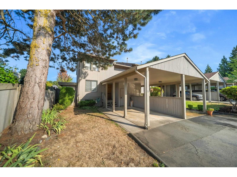 32858 LANDEAU Place Abbotsford British Columbia, V2S 5X9 - 4 Bedrooms Condo For Sale