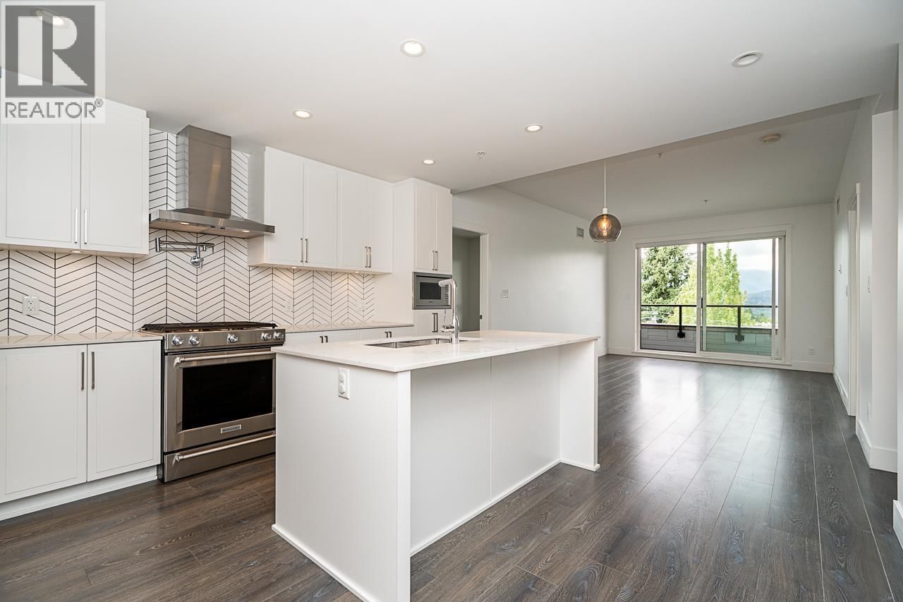 4477 HASTINGS Street, Burnaby, British Columbia V5C 2K1