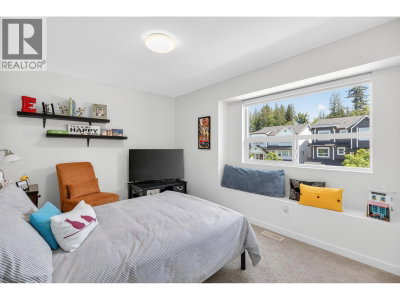 11217 250B Street | Maple Ridge British Columbia | Slide Image Twenty-four